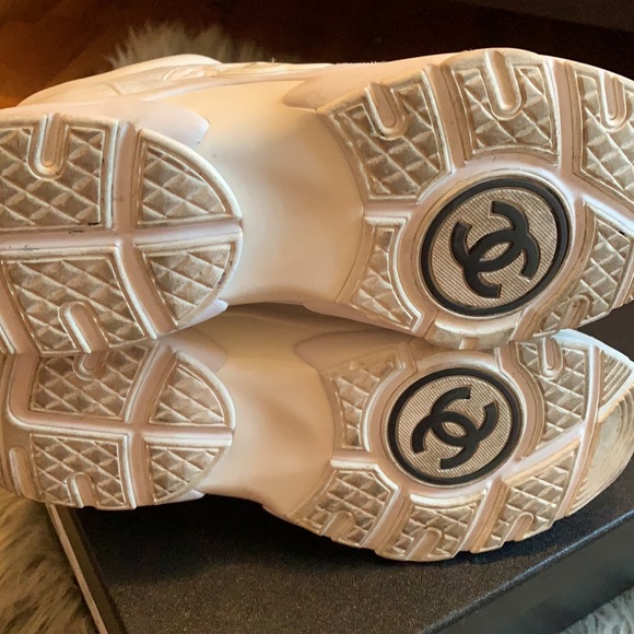 White Chanel low trainers - Picture 5 of 7